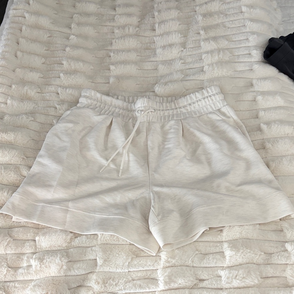 Zella Women's Cream Athletic Shorts